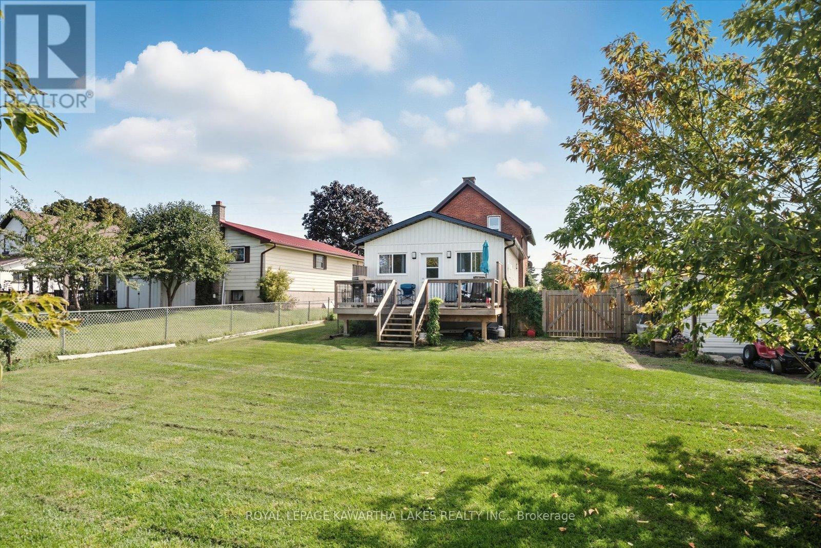 18 Mary Street W, Kawartha Lakes, Ontario  K9V 2N4 - Photo 36 - X12700570