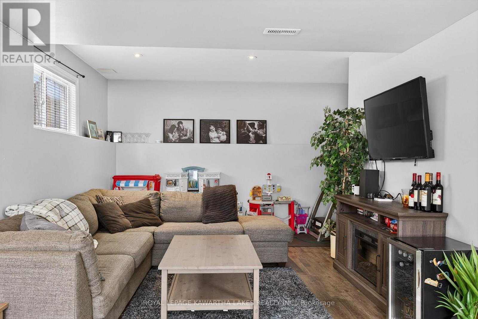 124 Mary Street W, Kawartha Lakes, Ontario  K9V 0B8 - Photo 27 - X12707986