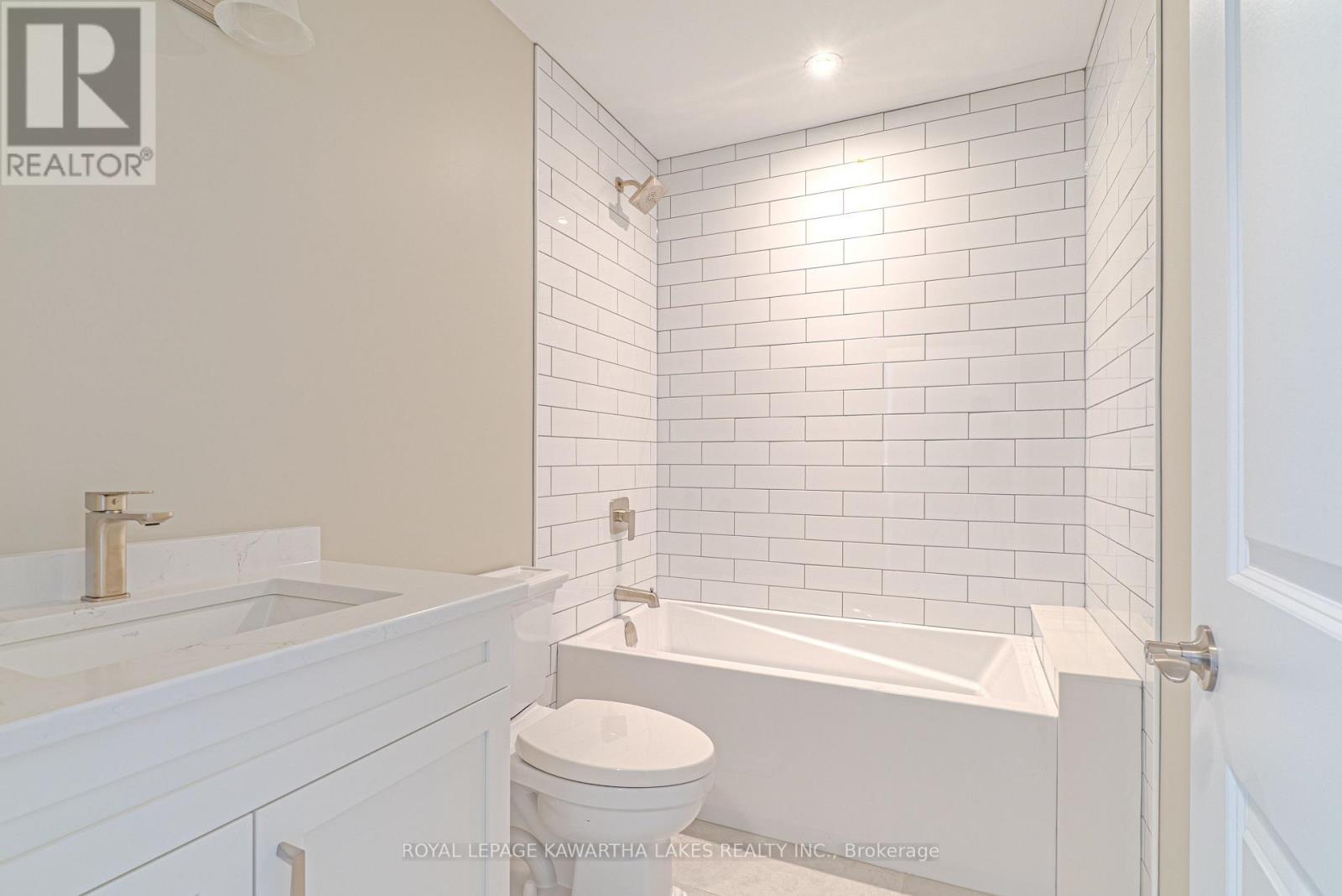 6 Patrick Street, Kawartha Lakes, Ontario  K0M 2B0 - Photo 29 - X12716208