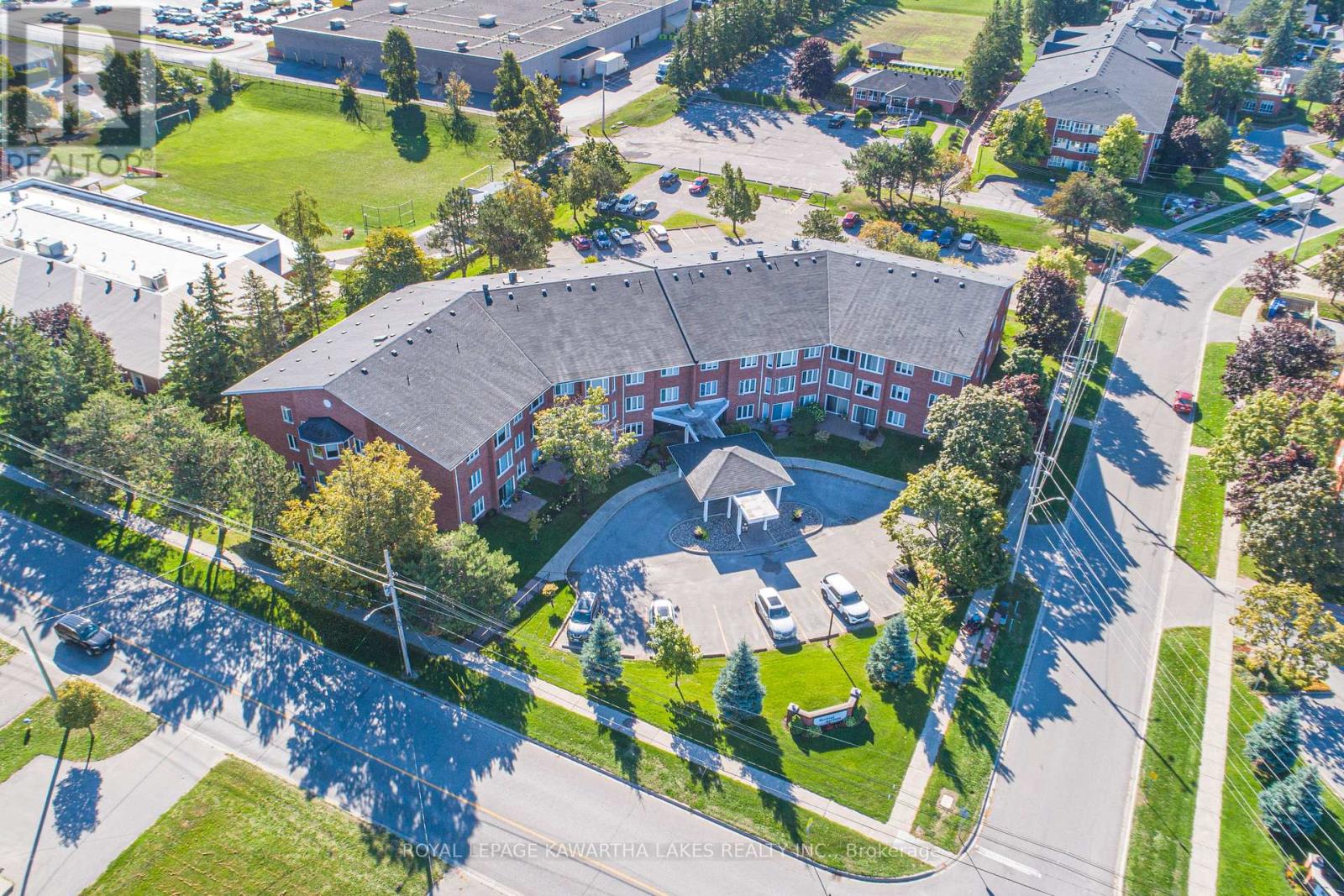 108 - 2 Heritage Way, Kawartha Lakes, Ontario  K9V 5P5 - Photo 2 - X12742536