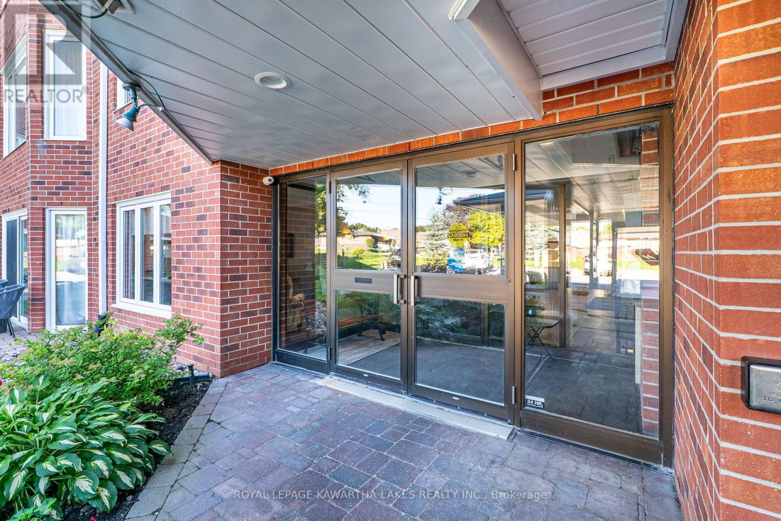 108 - 2 Heritage Way, Kawartha Lakes, Ontario  K9V 5P5 - Photo 3 - X12742536
