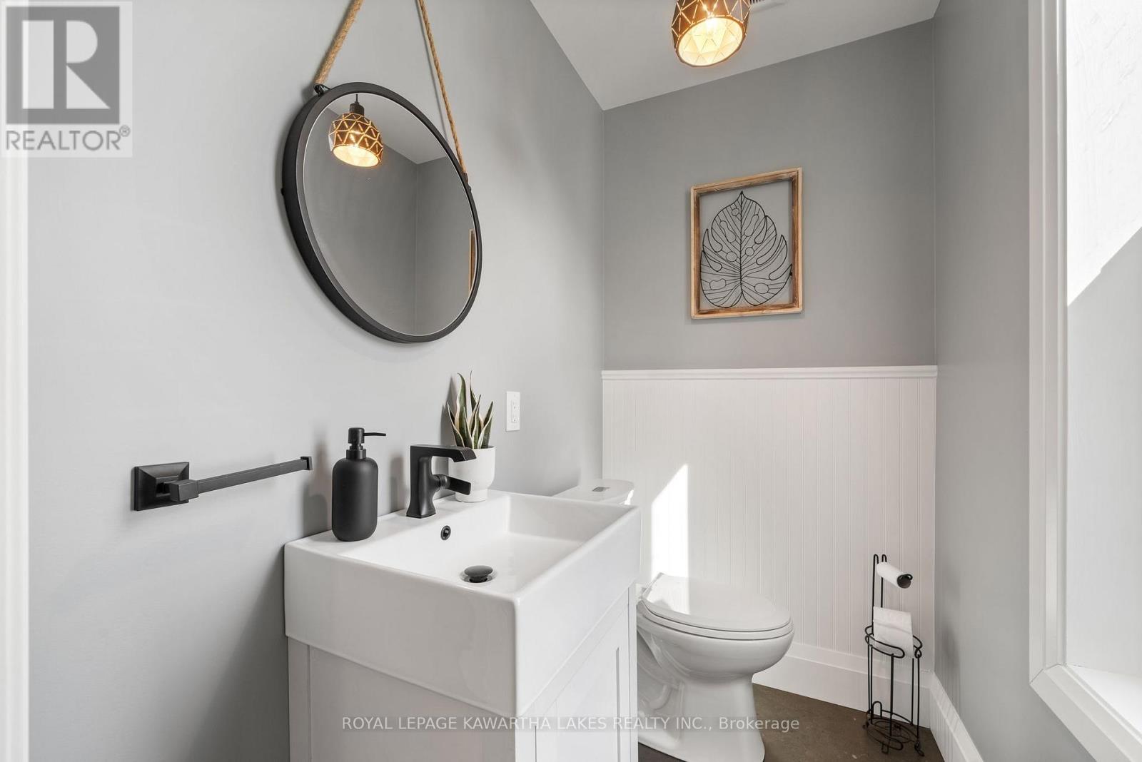 45 Oak Street, Kawartha Lakes, Ontario  K0M 1N0 - Photo 18 - X12759466