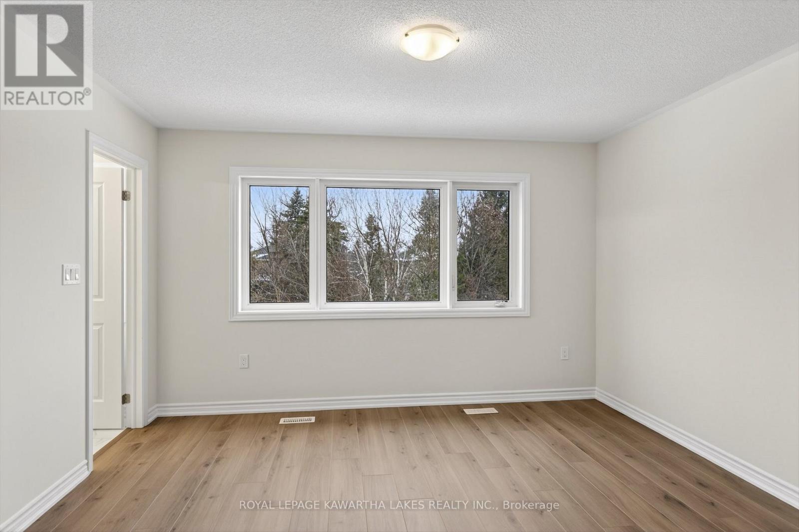 77 Watts Mew, Kawartha Lakes, Ontario  K9V 0T3 - Photo 25 - X12817954