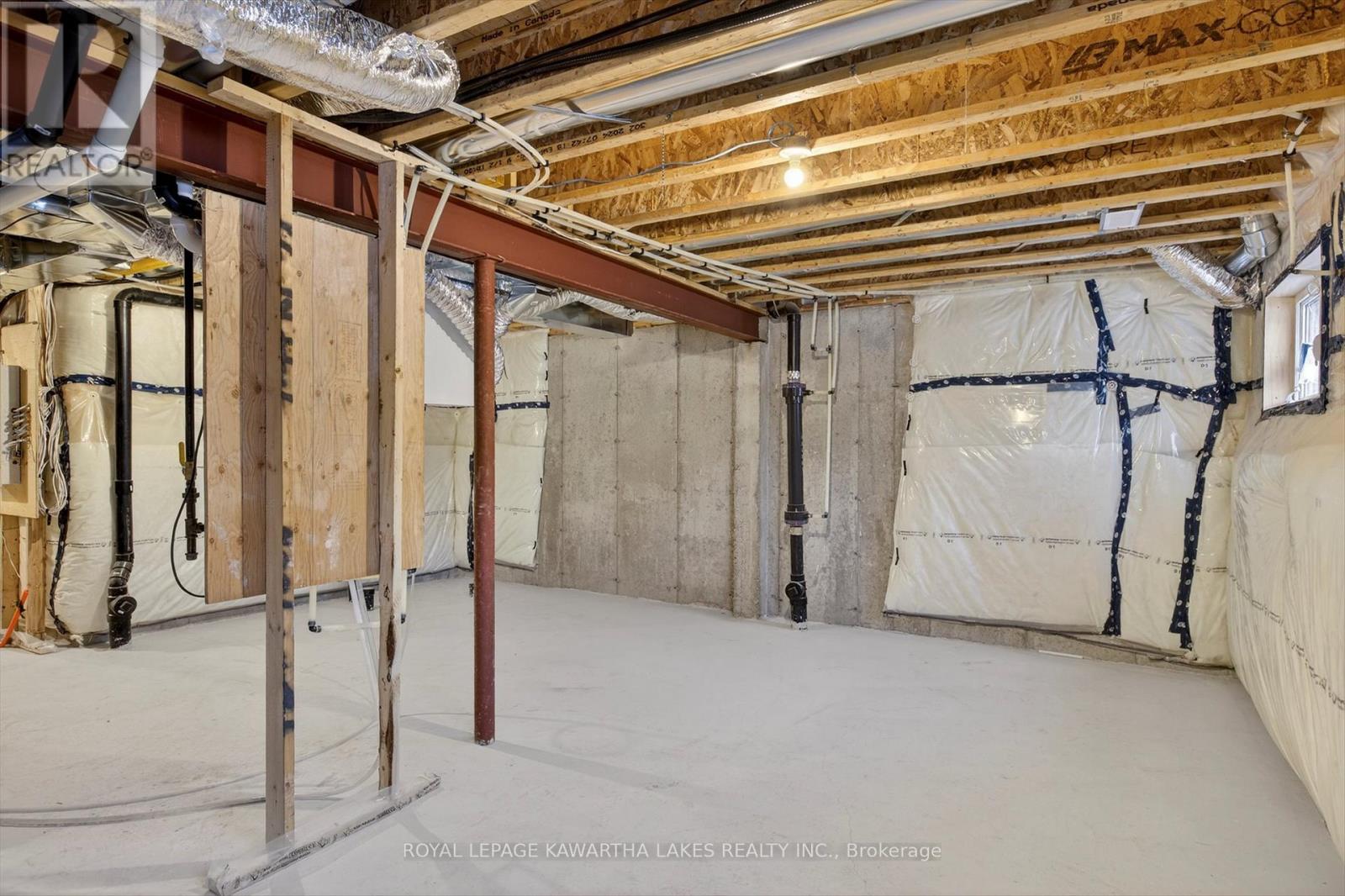 77 Watts Mew, Kawartha Lakes, Ontario  K9V 0T3 - Photo 42 - X12817954