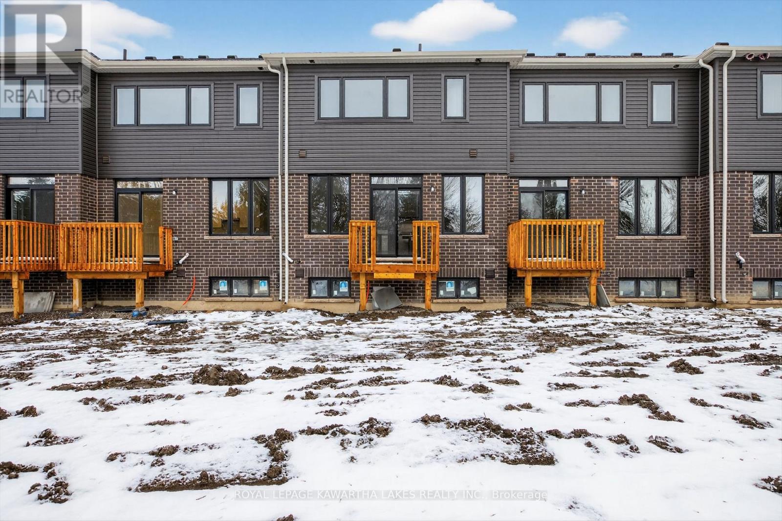 77 Watts Mew, Kawartha Lakes, Ontario  K9V 0T3 - Photo 45 - X12817954