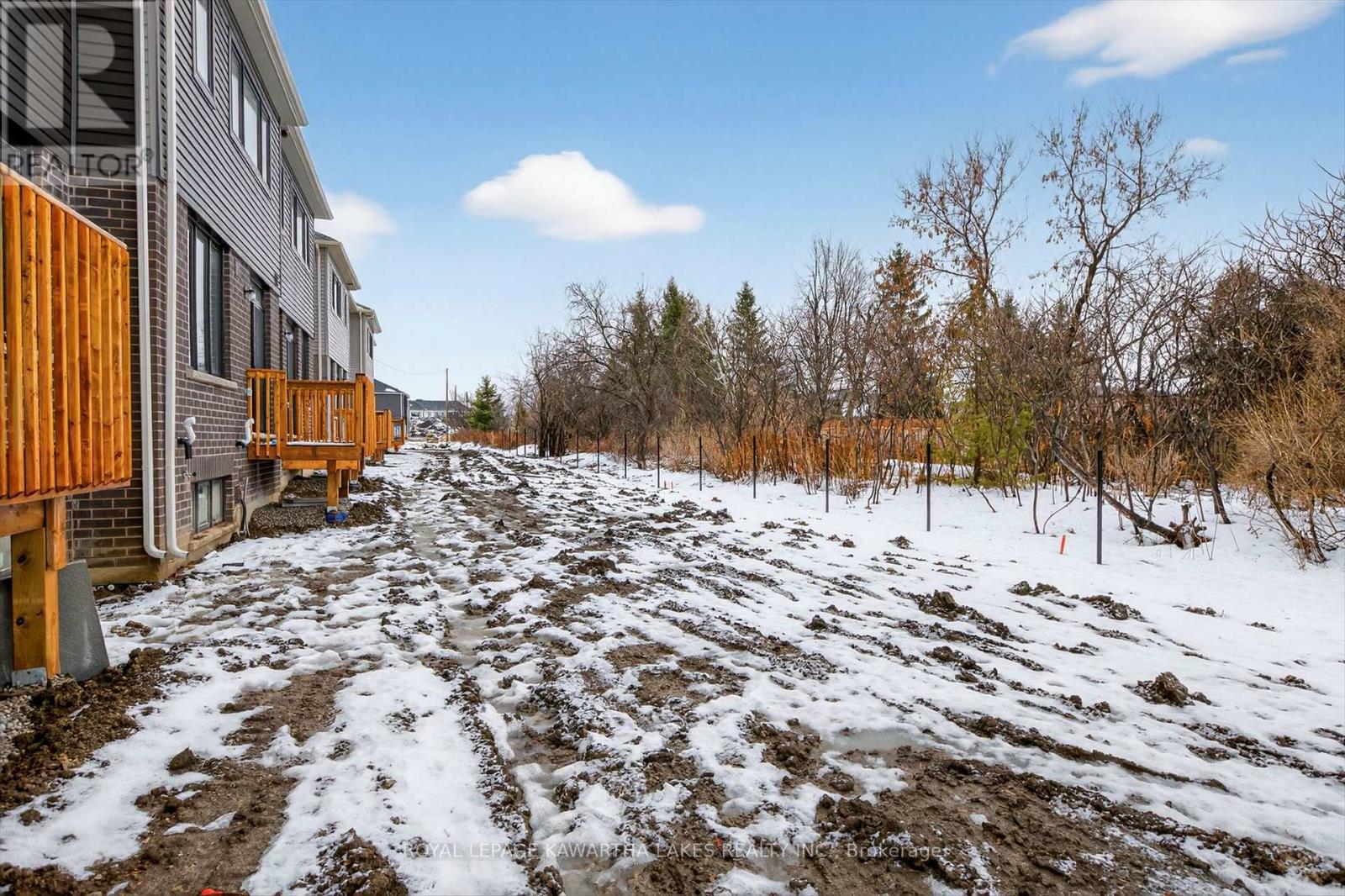 77 Watts Mew, Kawartha Lakes, Ontario  K9V 0T3 - Photo 49 - X12817954