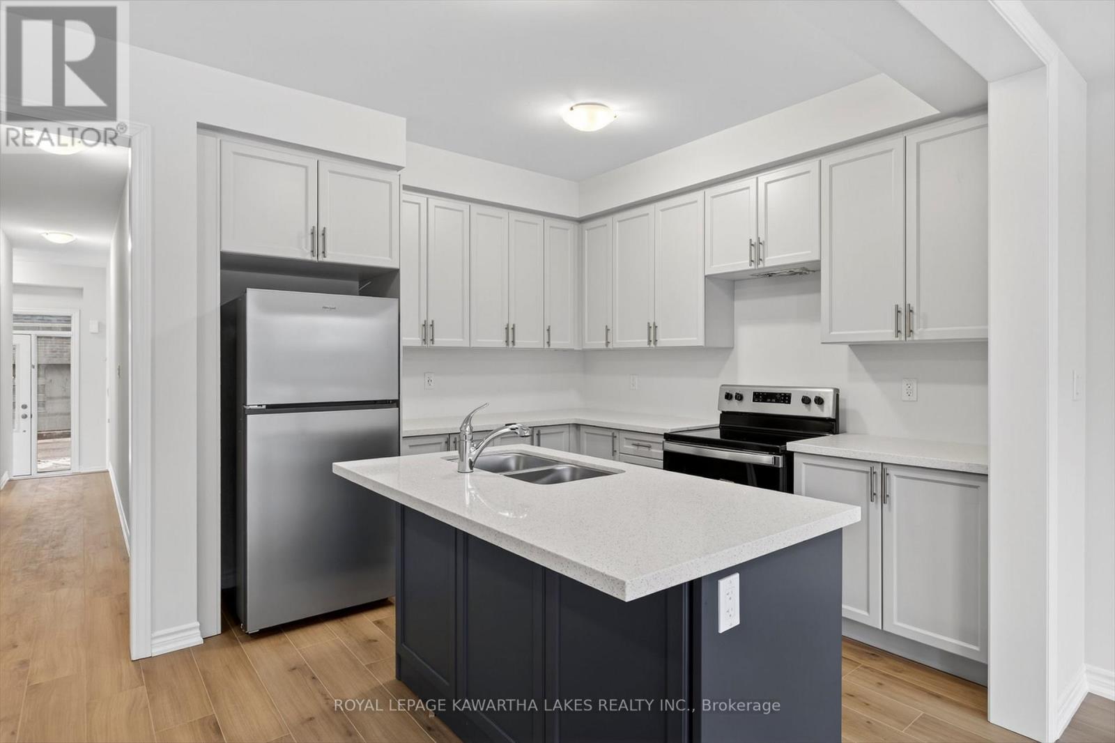 77 Watts Mew, Kawartha Lakes, Ontario  K9V 0T3 - Photo 8 - X12817954