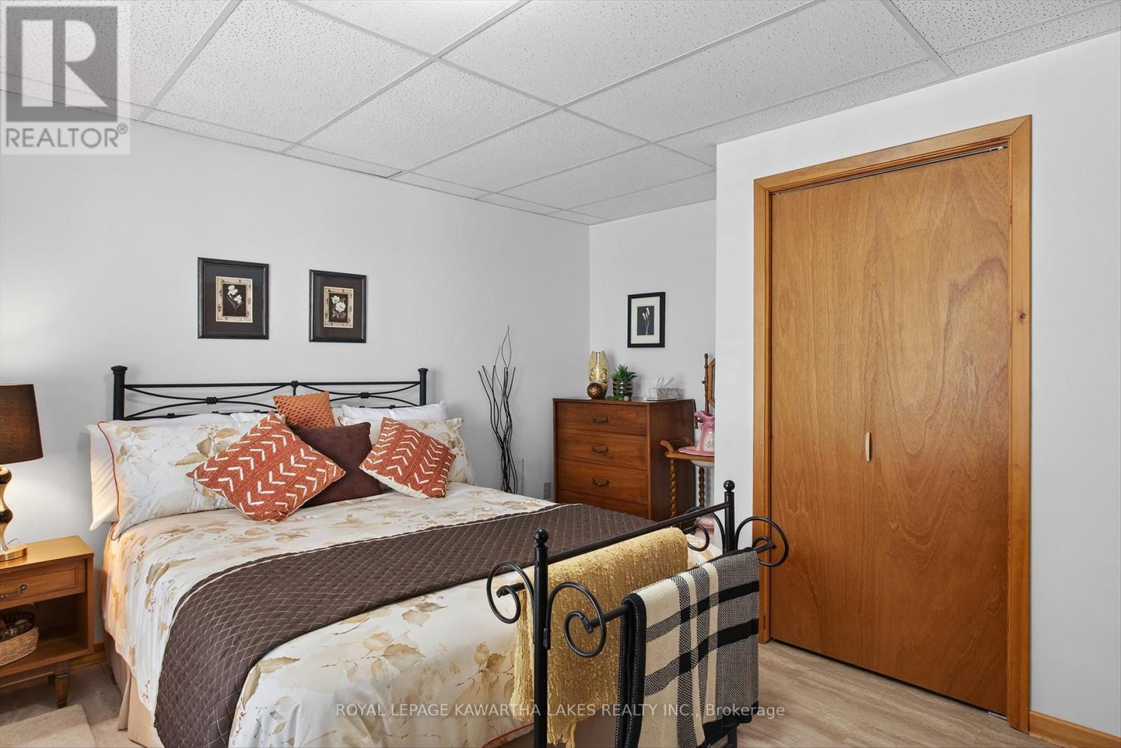 20 Cedartree Lane, Kawartha Lakes, Ontario  K0M 1A0 - Photo 35 - X12817958