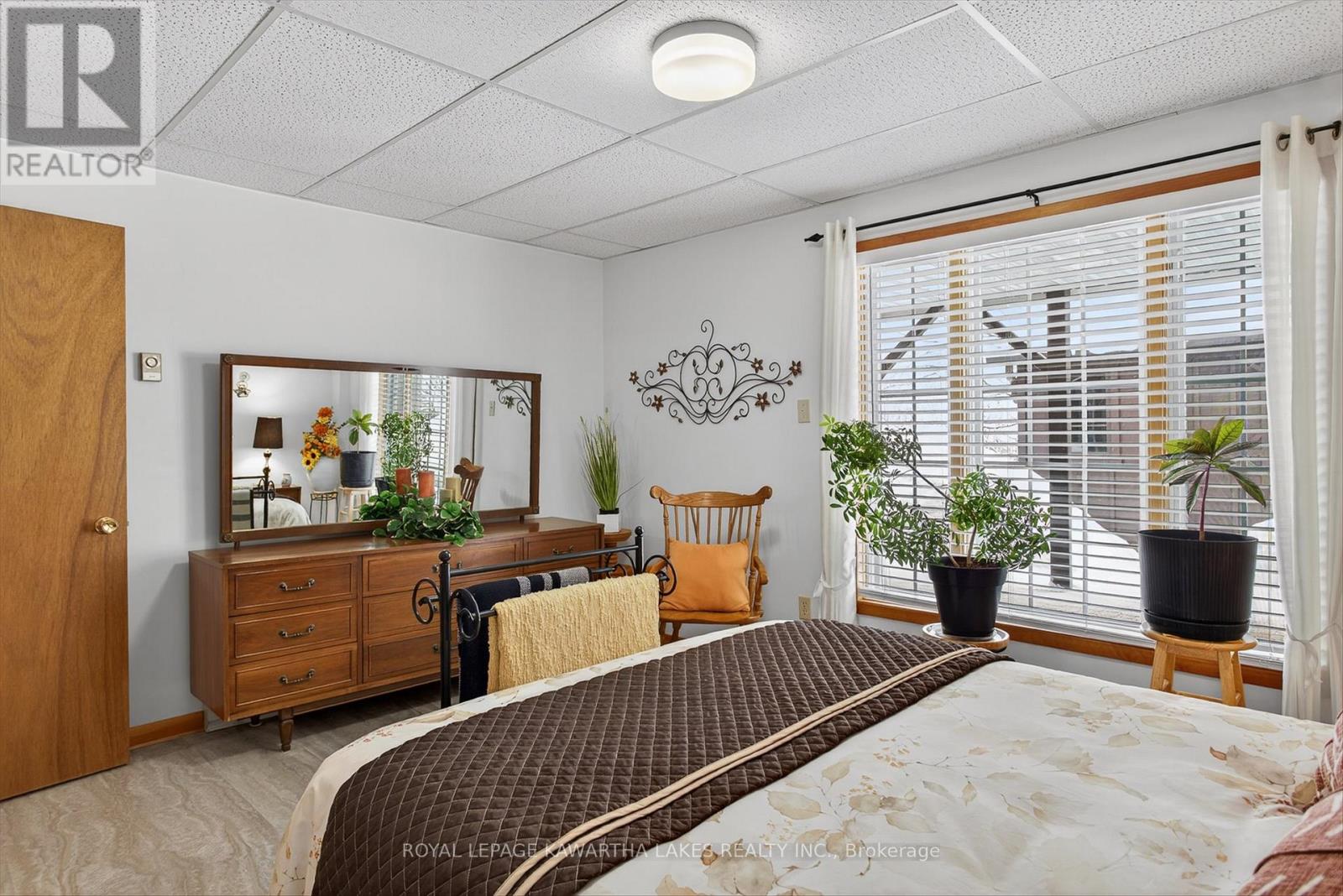 20 Cedartree Lane, Kawartha Lakes, Ontario  K0M 1A0 - Photo 36 - X12817958