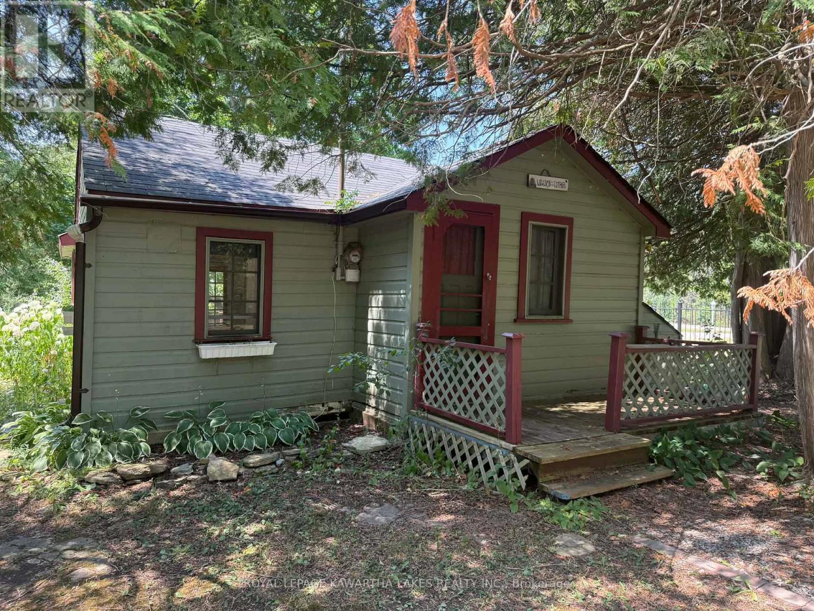 8 Sturgeon Glen Road, Kawartha Lakes, Ontario  K0M 1N0 - Photo 8 - X12870970