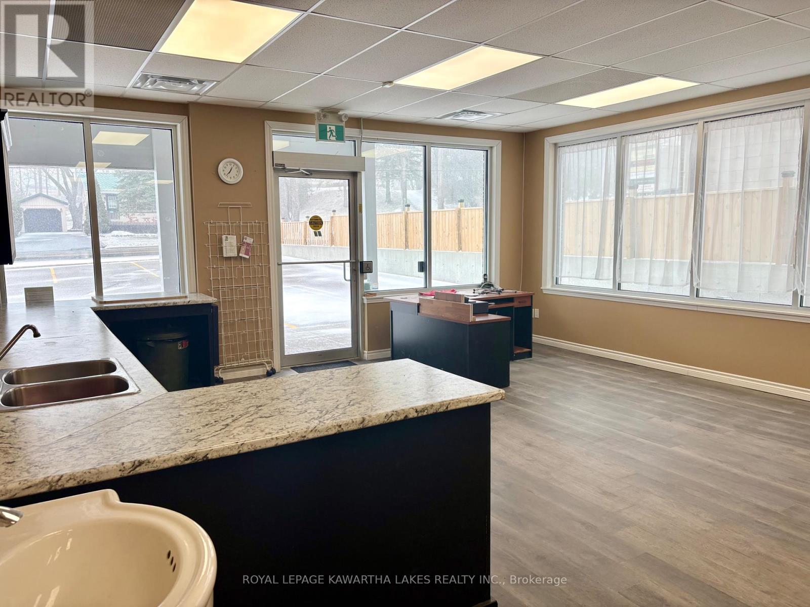 448 Osborne Street, Brock, Ontario  L0K 1A0 - Photo 10 - N12886270