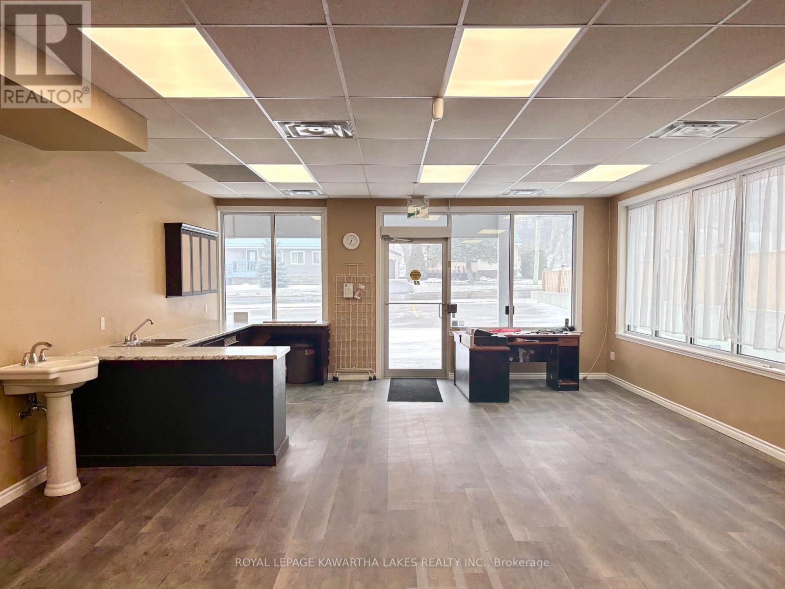 448 Osborne Street, Brock, Ontario  L0K 1A0 - Photo 11 - N12886270