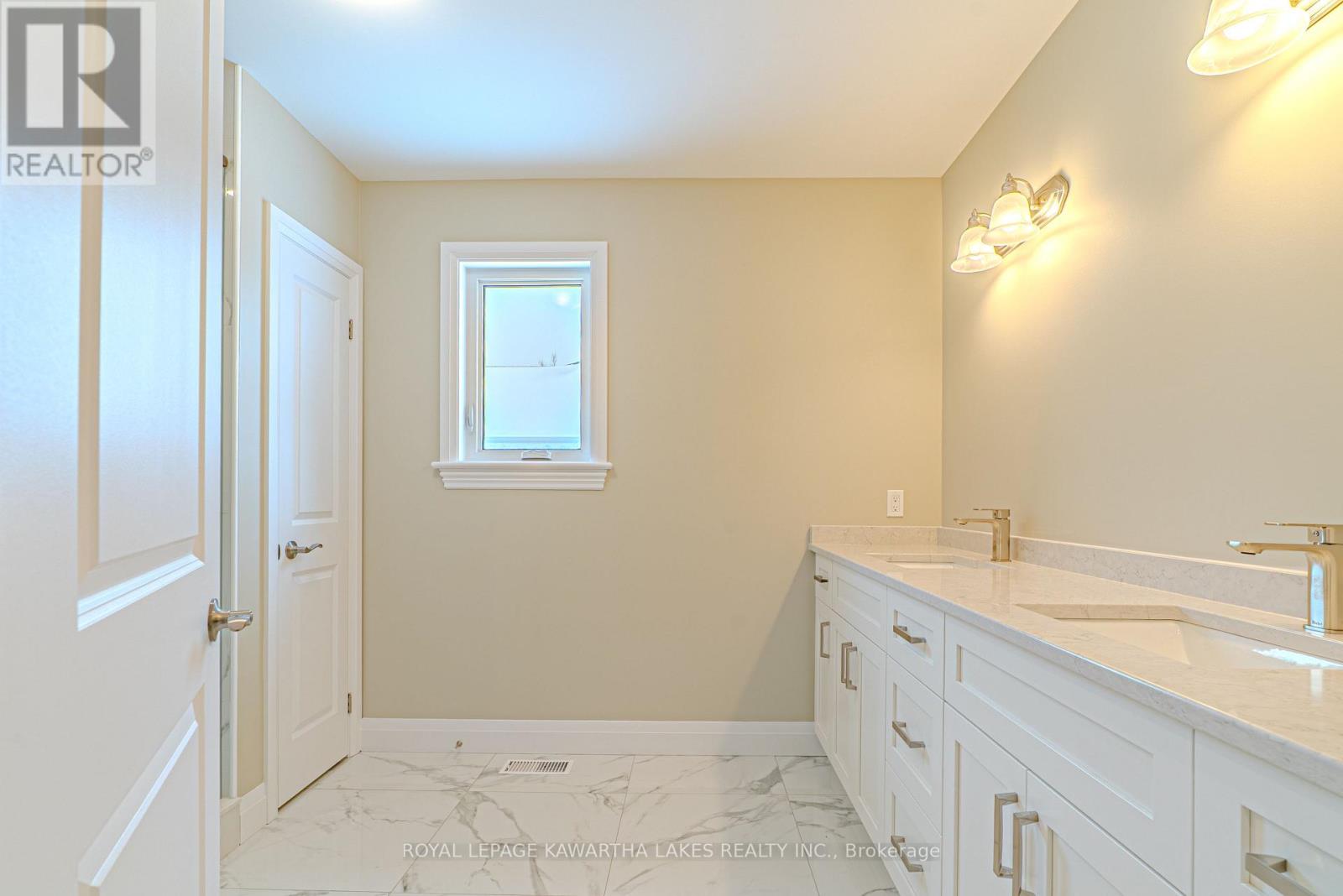 6 Patrick Street, Kawartha Lakes, Ontario  K0M 2B0 - Photo 20 - X12908556