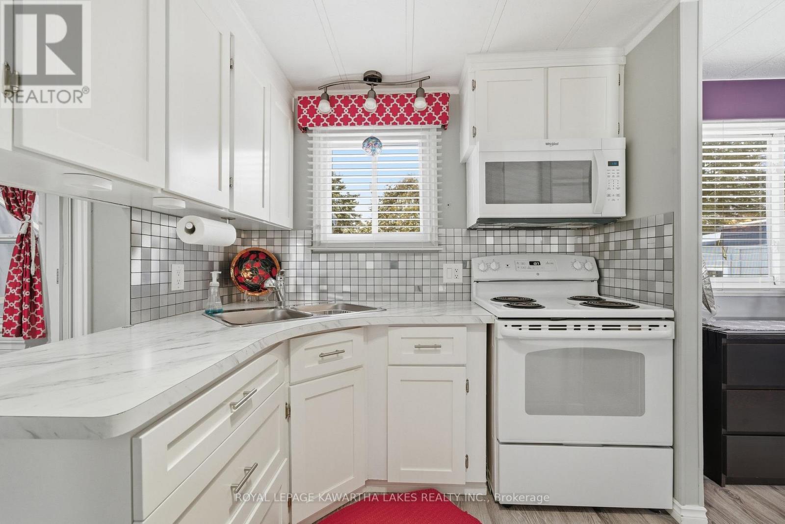 21 Cedar Street, Kawartha Lakes, Ontario  K9V 4R1 - Photo 17 - X12910058