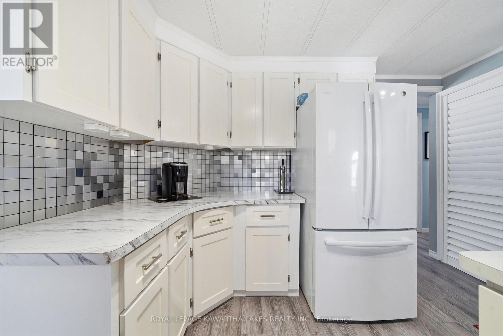 21 Cedar Street, Kawartha Lakes, Ontario  K9V 4R1 - Photo 19 - X12910058