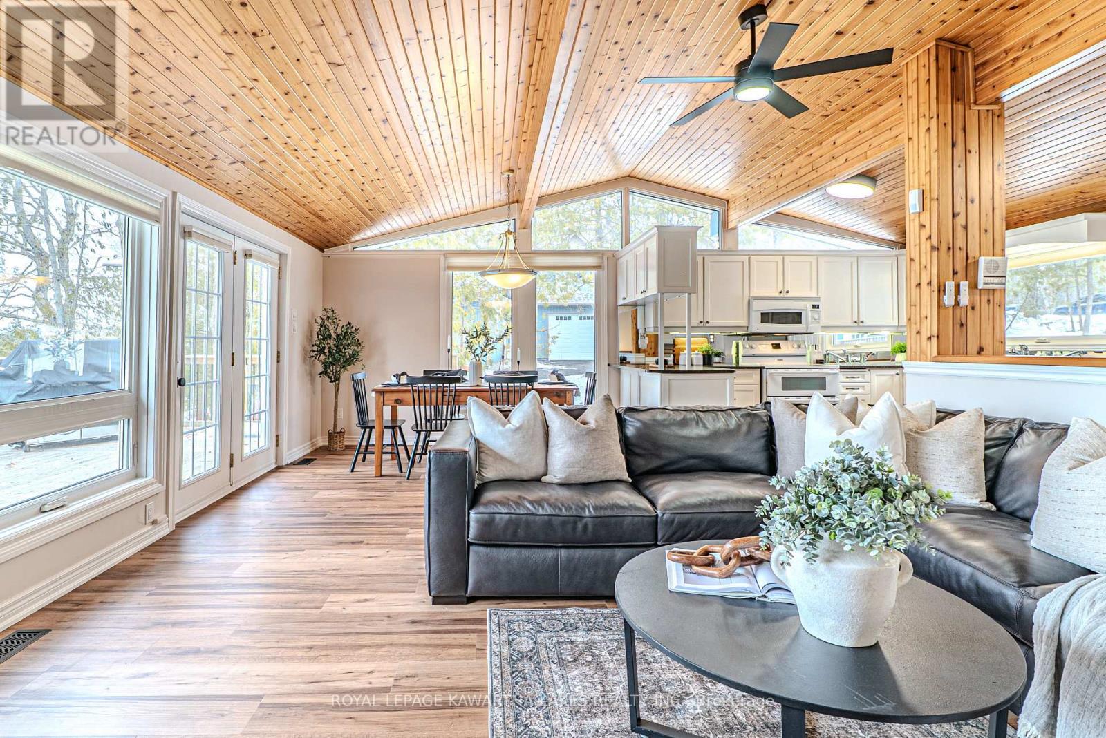 147 Lightning Point Road, Kawartha Lakes, Ontario  K0M 1K0 - Photo 11 - X12919980