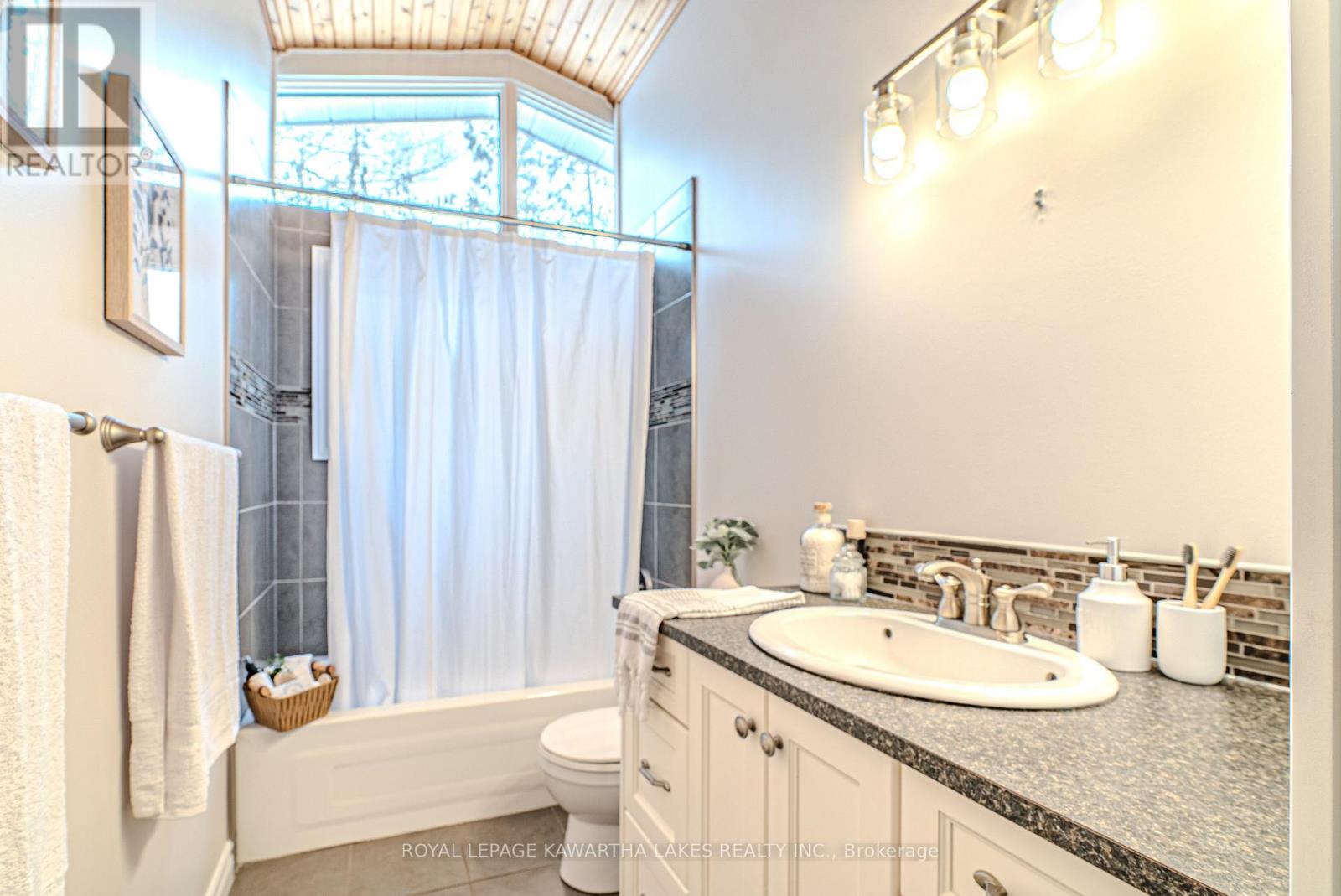 147 Lightning Point Road, Kawartha Lakes, Ontario  K0M 1K0 - Photo 29 - X12919980