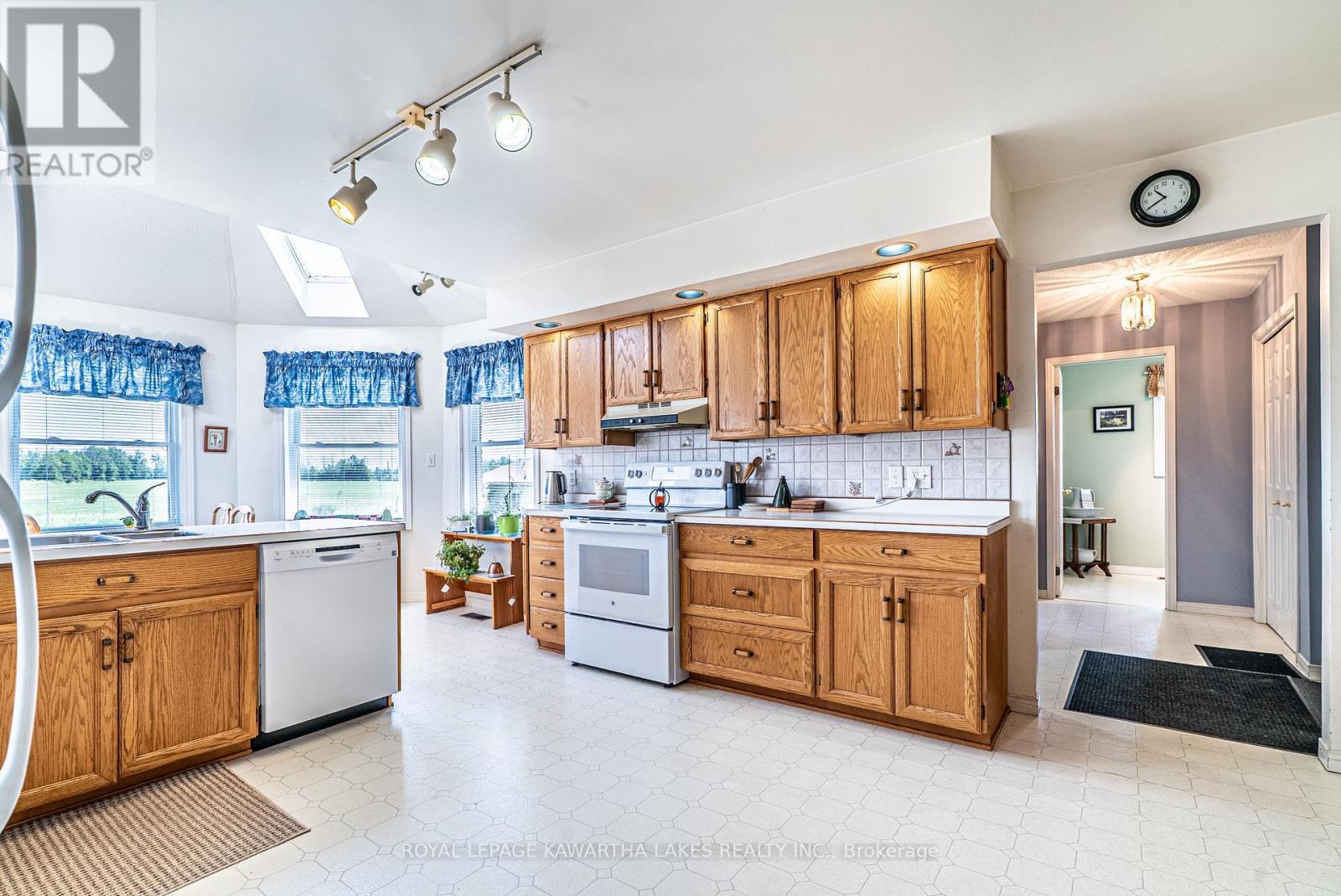 120 Mark Road, Kawartha Lakes, Ontario  K0M 2G0 - Photo 24 - X12924528