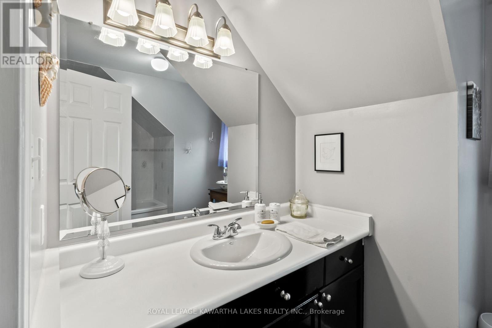 95 Kenrei Road, Kawartha Lakes, Ontario  K9V 4R1 - Photo 22 - X12951562