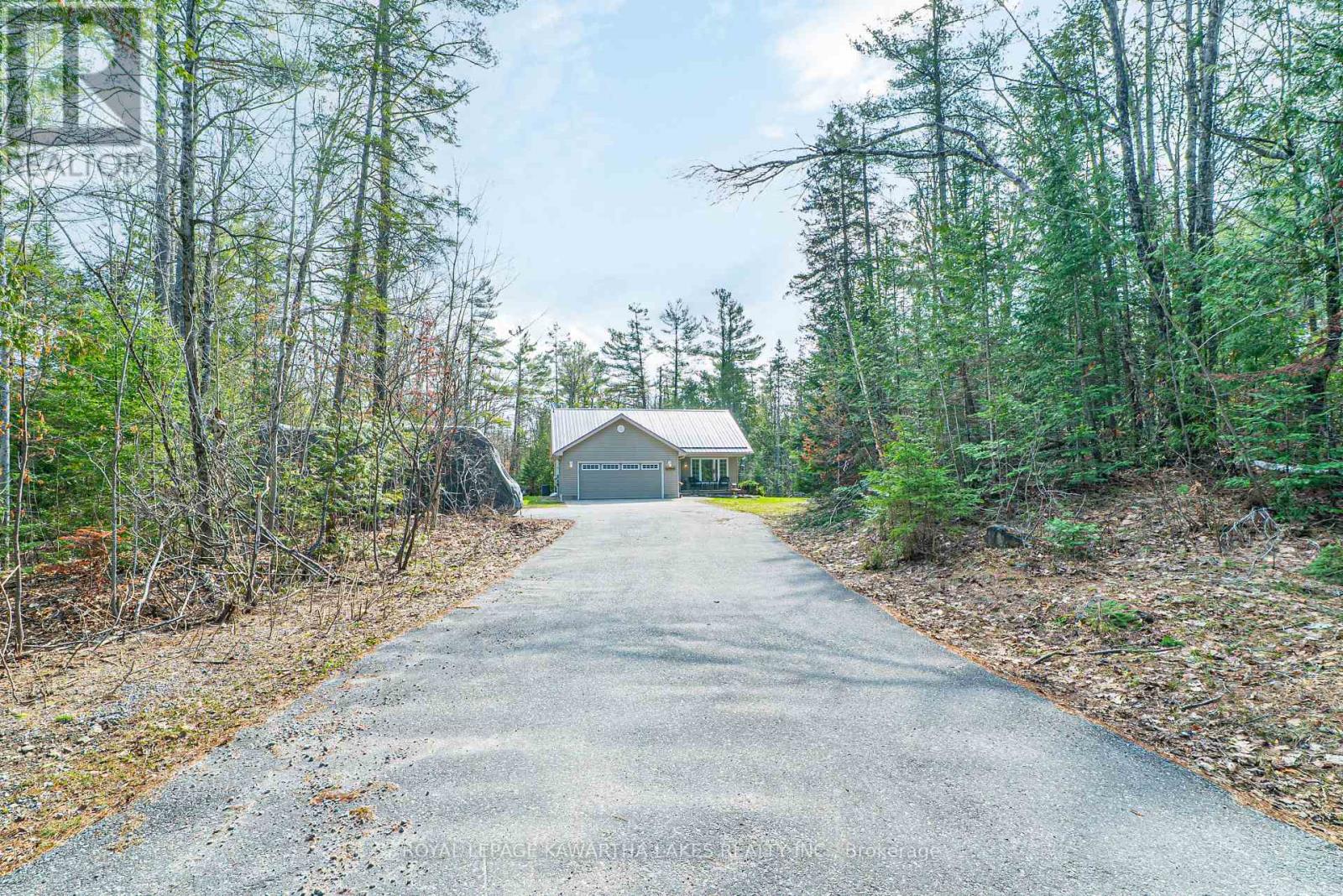 914 County Rd 49, Trent Lakes, Ontario  K0M 1A0 - Photo 2 - X12971700