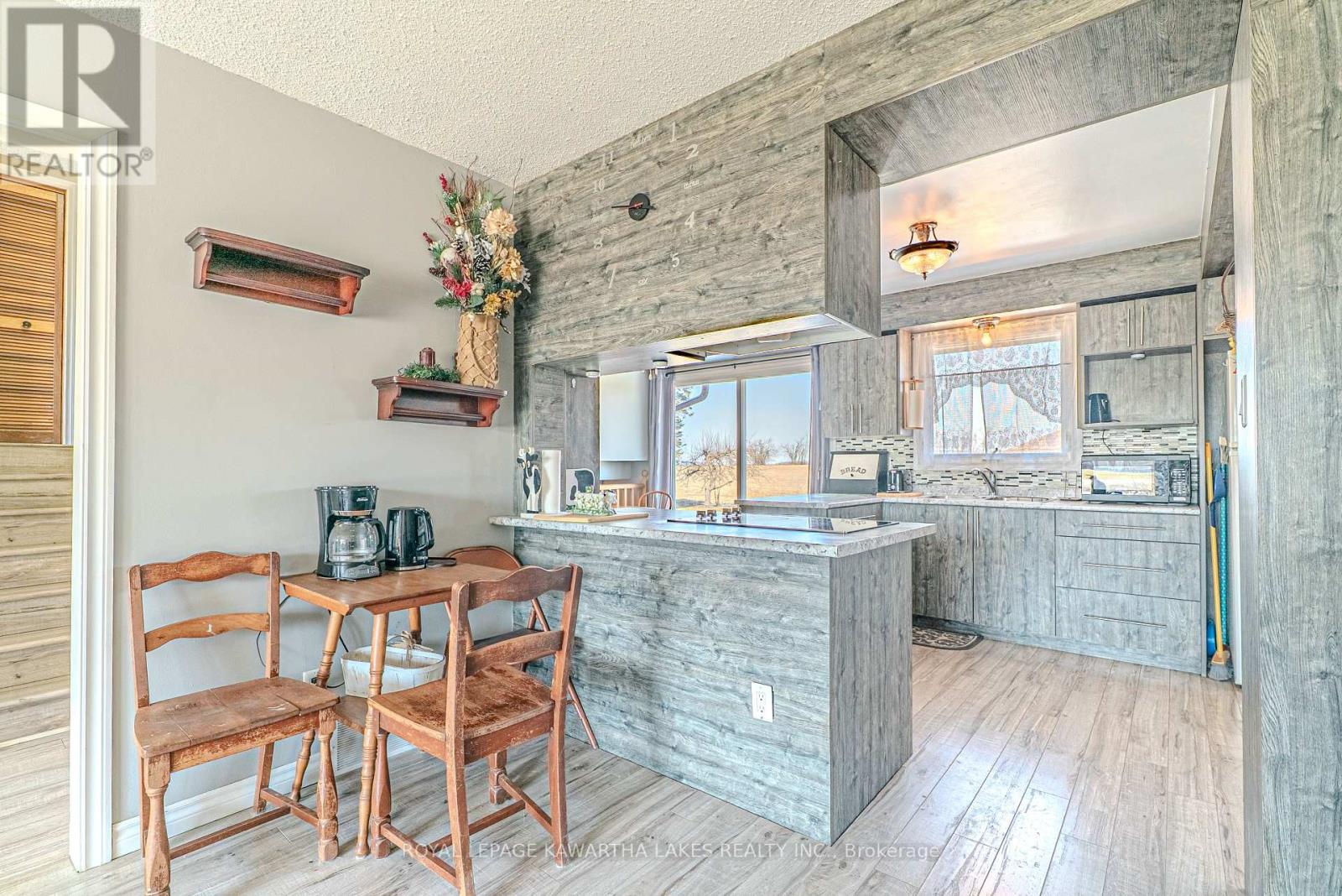 49 Cresswell Road E, Kawartha Lakes, Ontario  K0M 1J0 - Photo 31 - X12984000