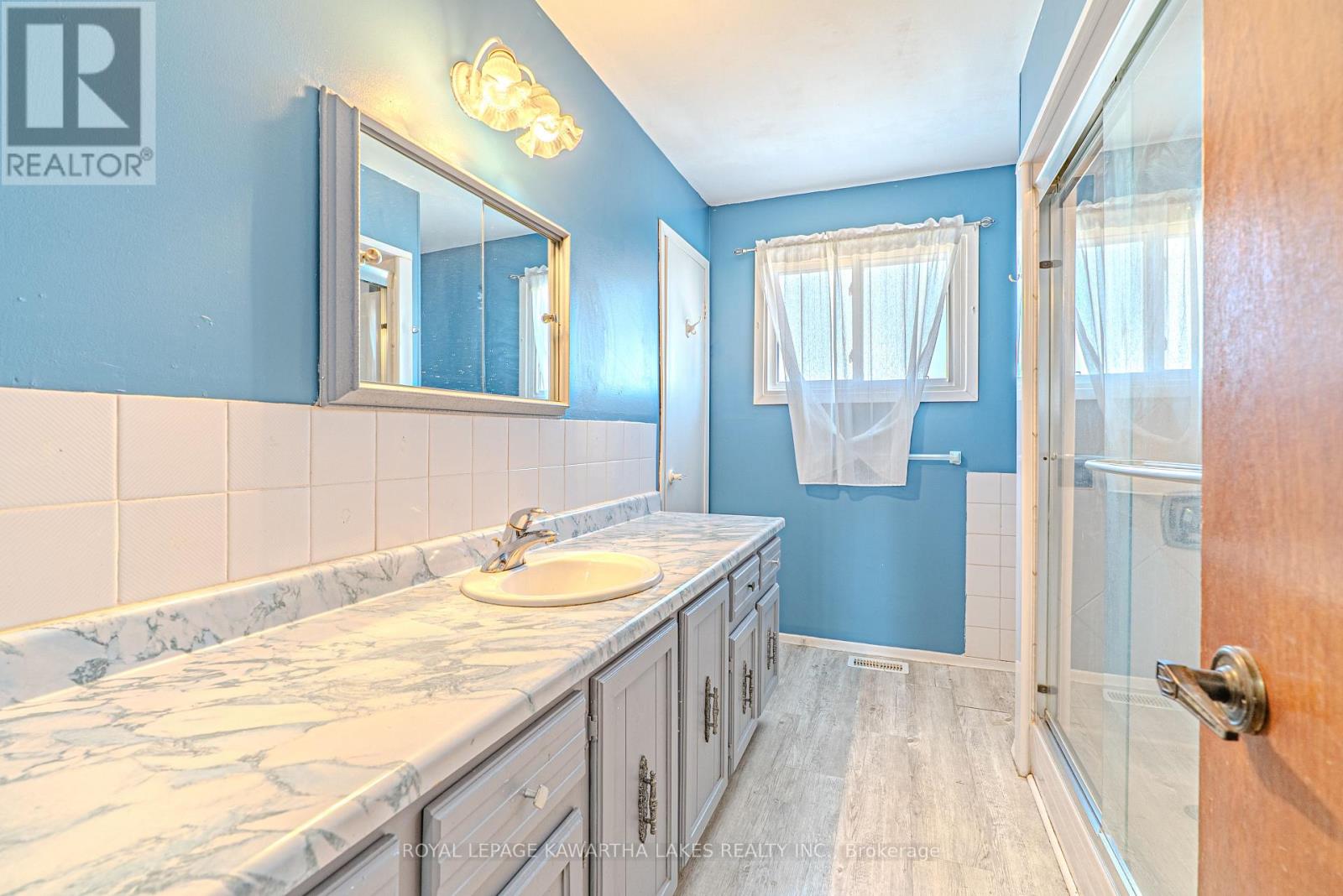 49 Cresswell Road E, Kawartha Lakes, Ontario  K0M 1J0 - Photo 45 - X12984000