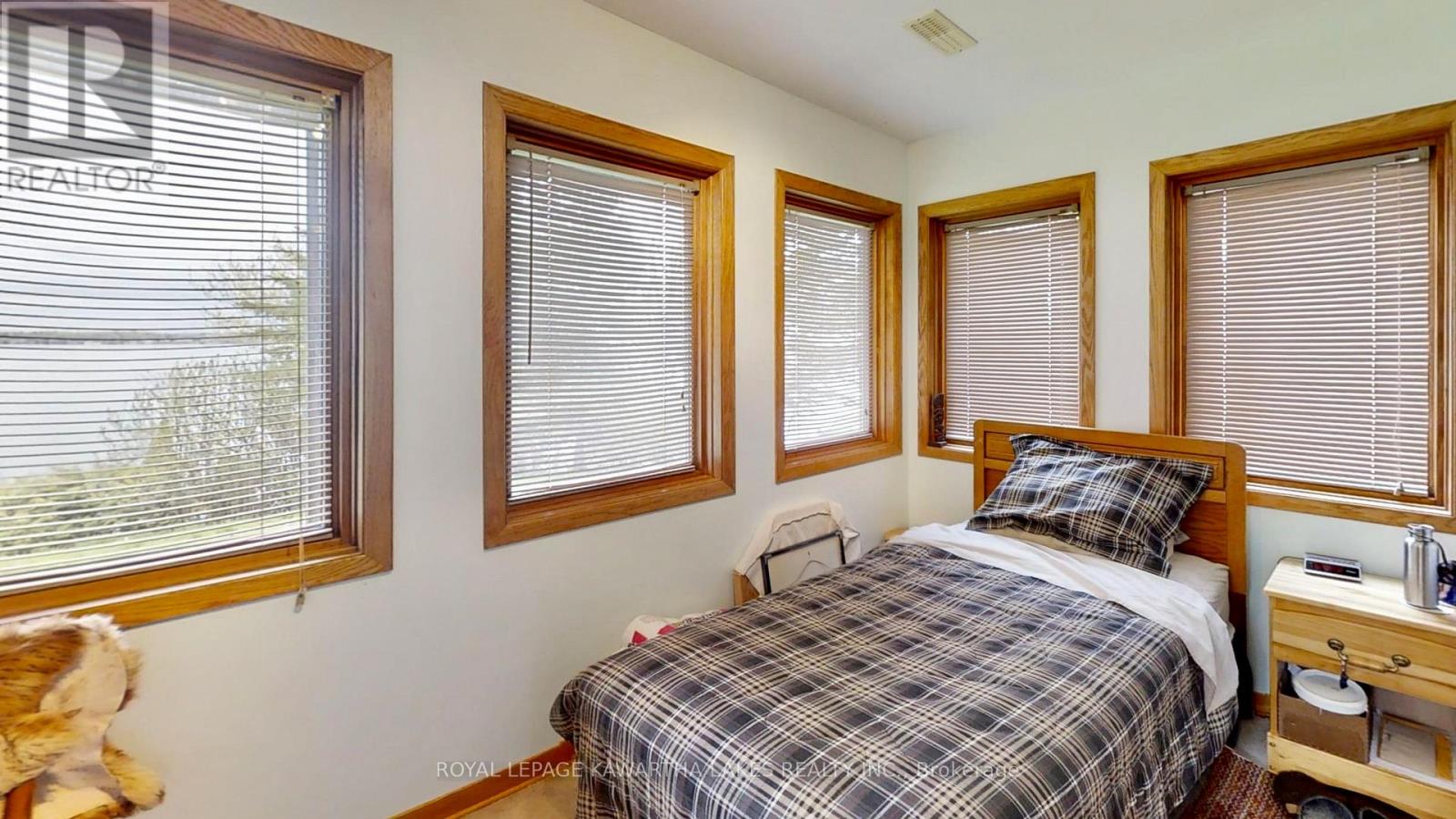 21 Emerald Street, Kawartha Lakes, Ontario  K9V 4R6 - Photo 38 - X13116588