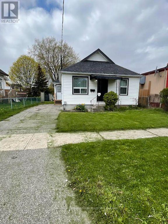 350 Oshawa Boulevard S, Oshawa, Ontario  L1H 5S4 - Photo 1 - E13126750