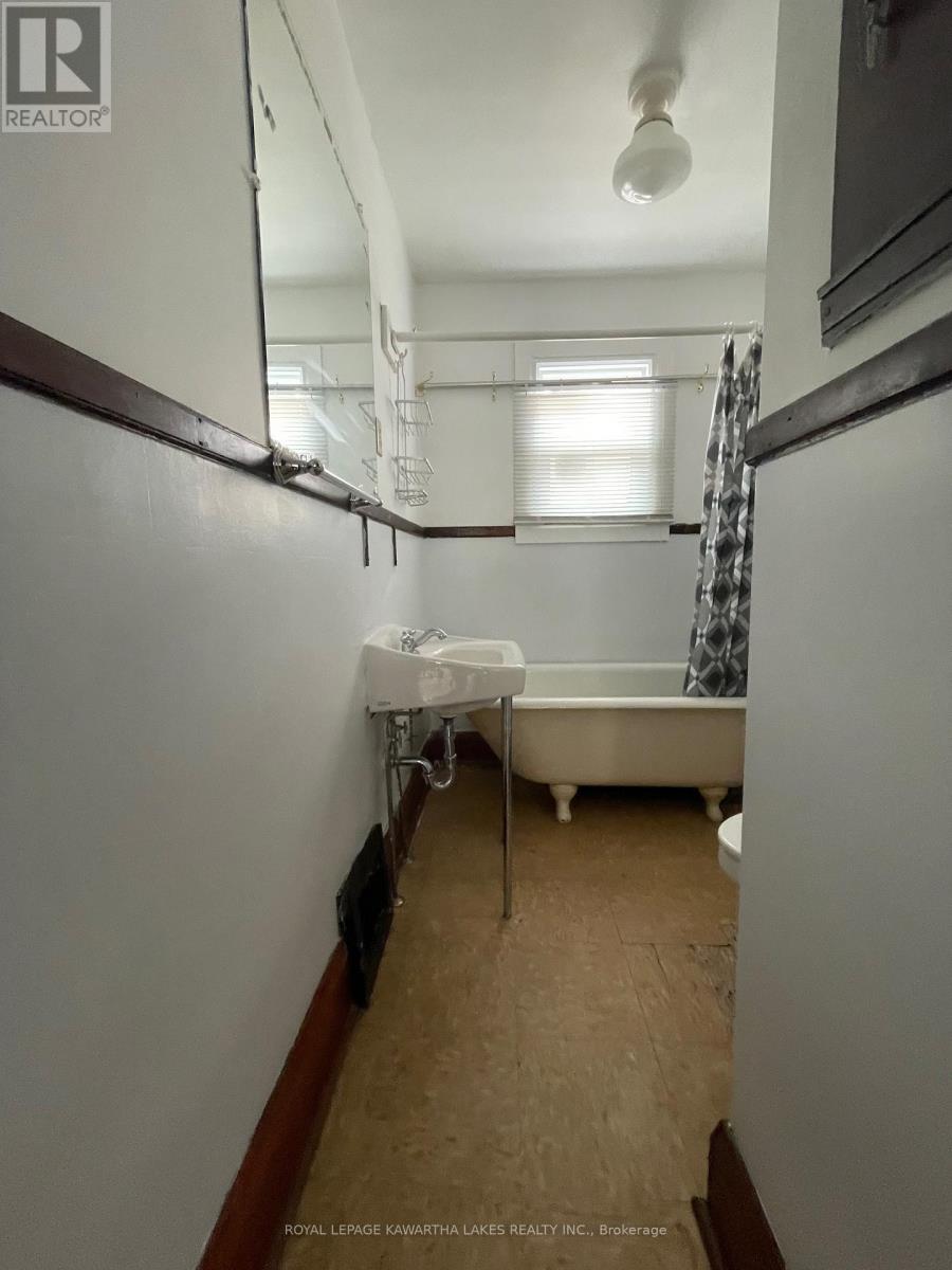 350 Oshawa Boulevard S, Oshawa, Ontario  L1H 5S4 - Photo 13 - E13126750