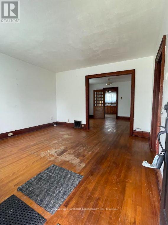 350 Oshawa Boulevard S, Oshawa, Ontario  L1H 5S4 - Photo 4 - E13126750