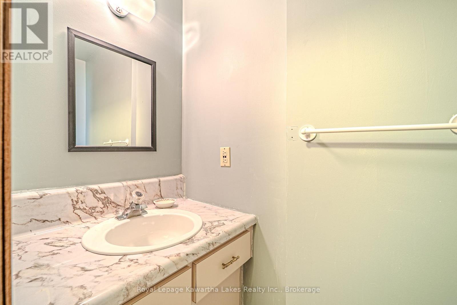 199 Mary Street W, Kawartha Lakes, Ontario  K9V 5N2 - Photo 22 - X13151252