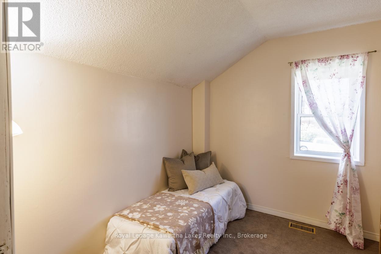 99 Lindsay Street, Kawartha Lakes, Ontario  K0M 1N0 - Photo 33 - X13233394
