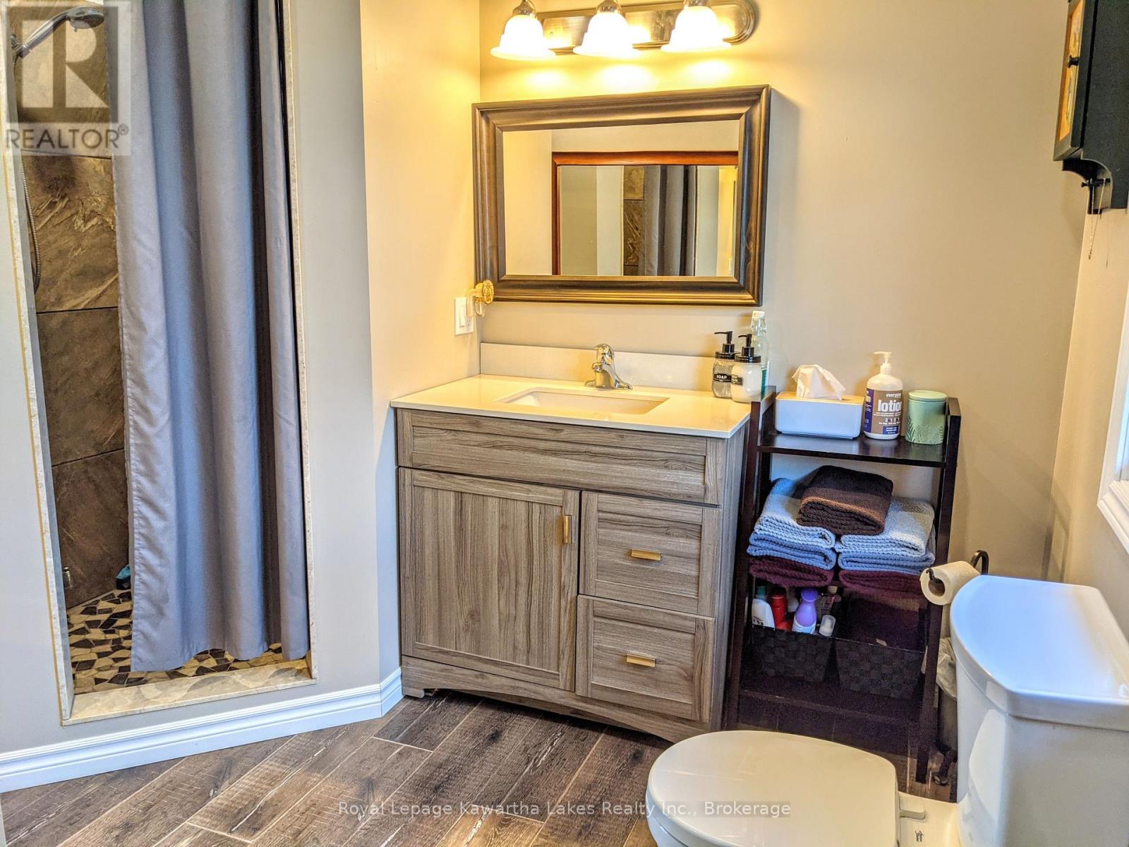 21 Pleasure Street, Kawartha Lakes, Ontario  K0M 1G0 - Photo 12 - X13246460