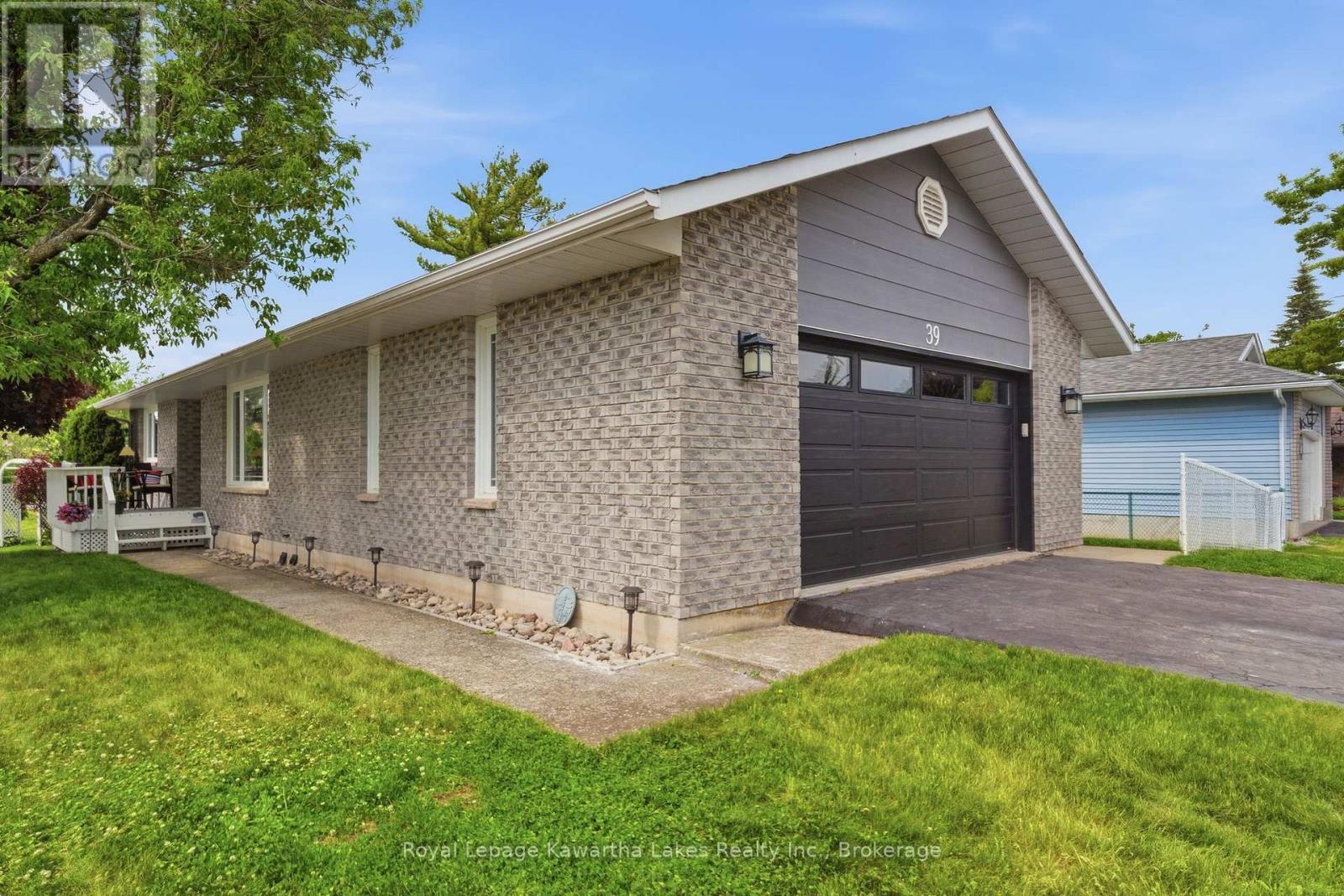 39 CEDARTREE LANE, Kawartha Lakes, Ontario