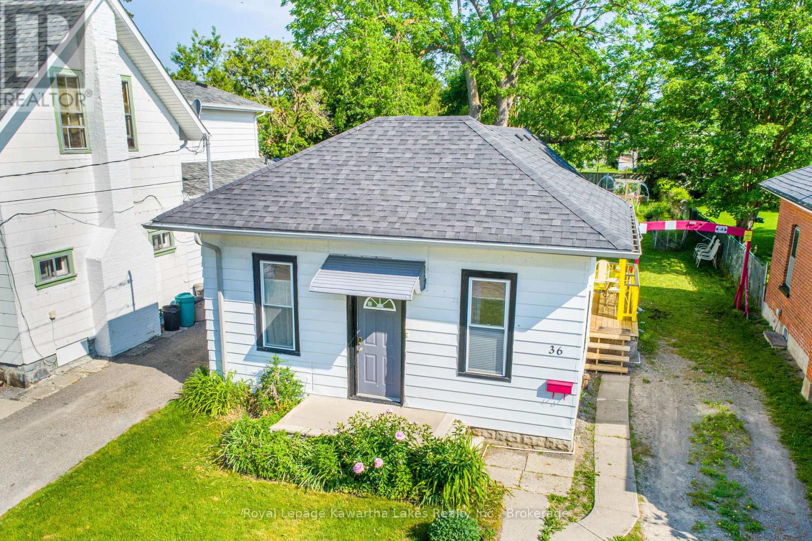 36 Melbourne Street W, Kawartha Lakes, Ontario  K9V 2S8 - Photo 3 - X13425676