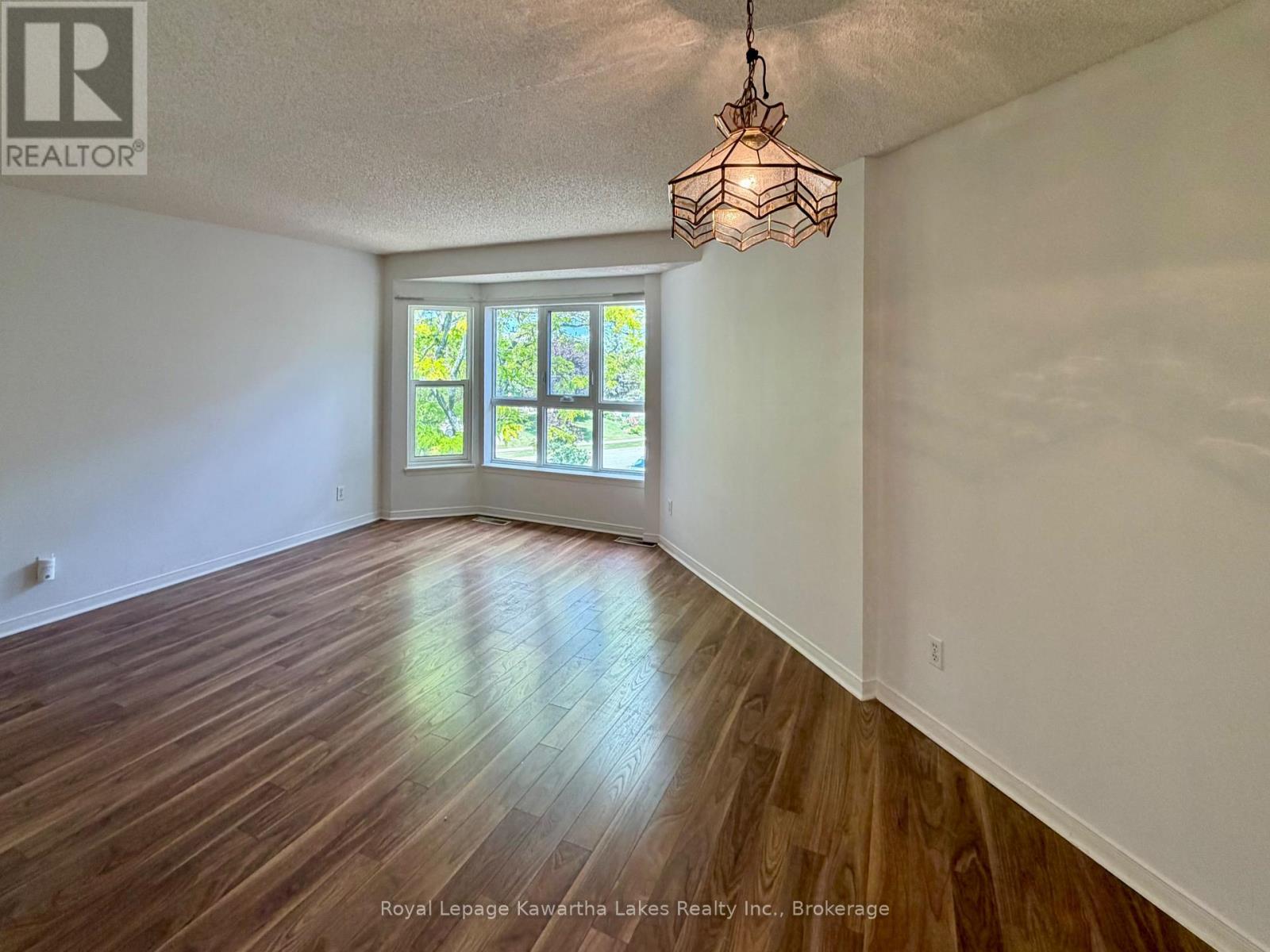 303 - 4 Heritage Way, Kawartha Lakes, Ontario  K9V 5Z2 - Photo 11 - X13460928