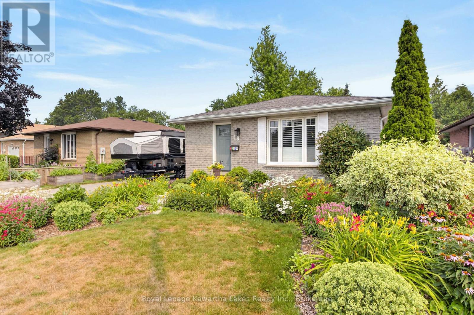 18 Madill Crescent, Kawartha Lakes, Ontario  K9V 5W8 - Photo 2 - X13582410