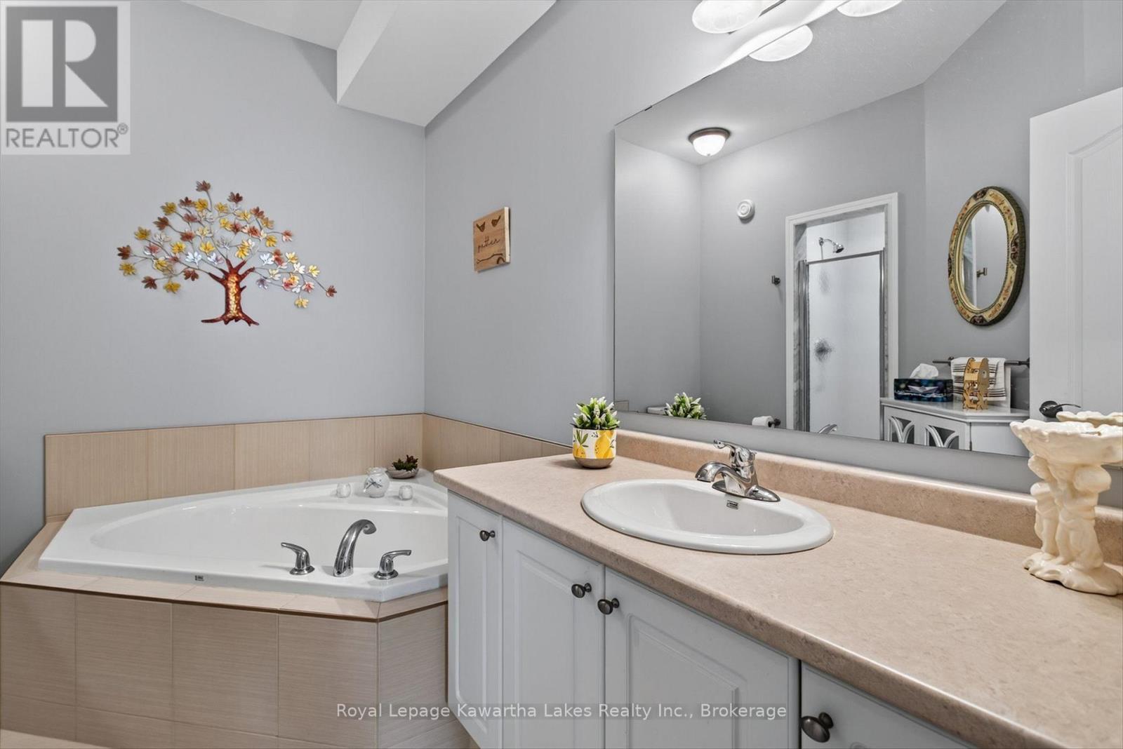 42 Deacon Crescent, Kawartha Lakes, Ontario  K9V 5Y2 - Photo 18 - X13591732