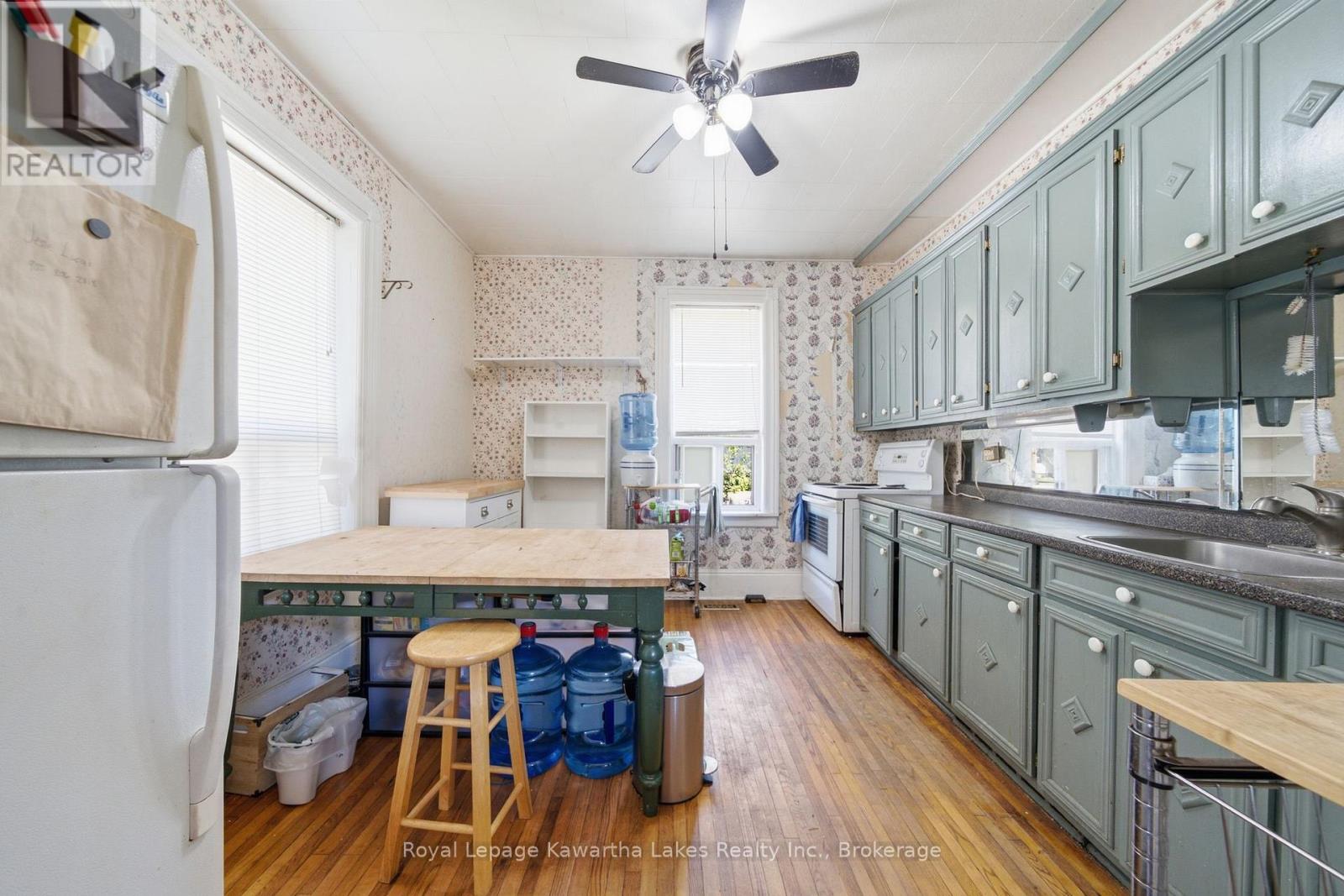 51 Melbourne Street W, Kawartha Lakes, Ontario  K9V 2S9 - Photo 12 - X13640596