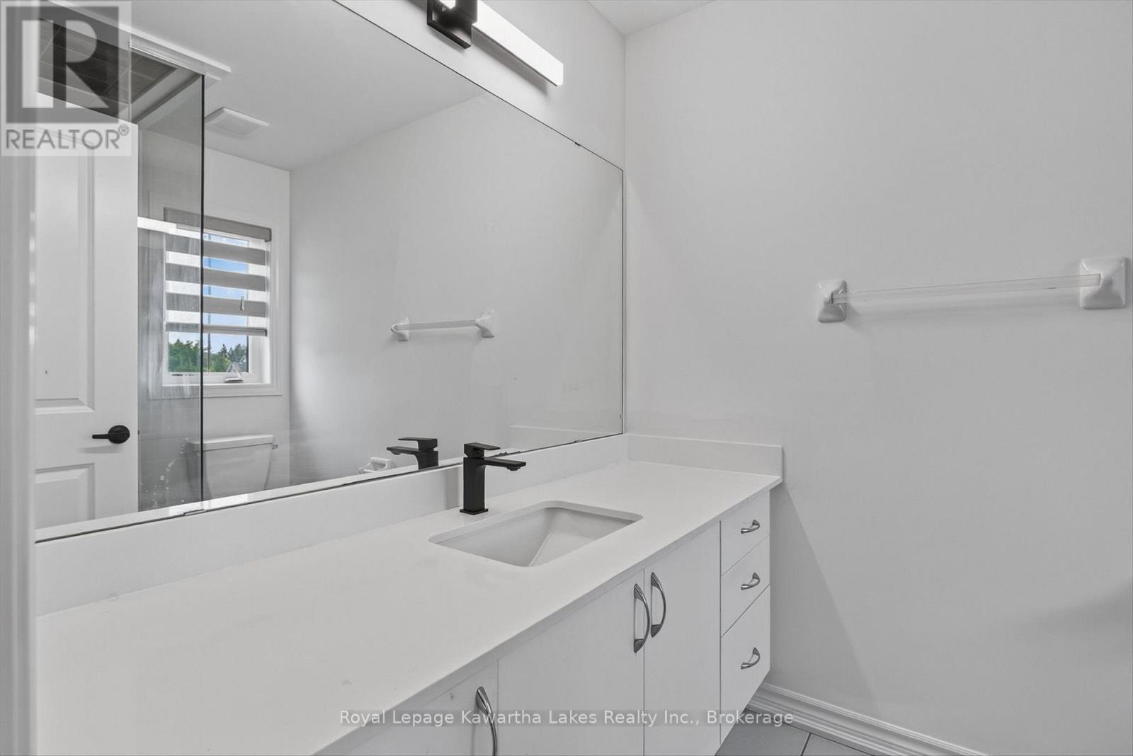 19 Hennessey Crescent, Kawartha Lakes, Ontario  K9V 0P2 - Photo 36 - X13660766