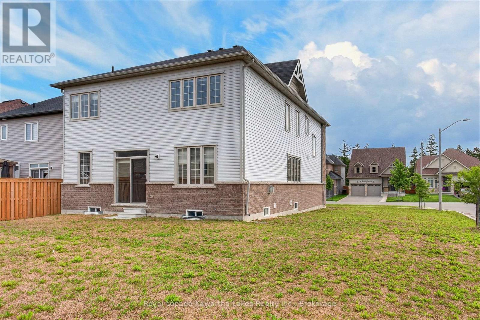 19 Hennessey Crescent, Kawartha Lakes, Ontario  K9V 0P2 - Photo 43 - X13660766